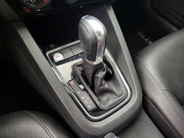 Photo of 2018 White Volkswagen Jetta
