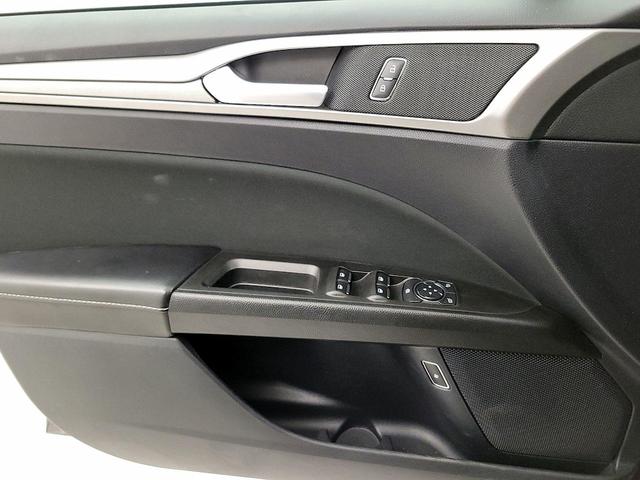 Photo of 2020 Gray Ford Fusion Hybrid