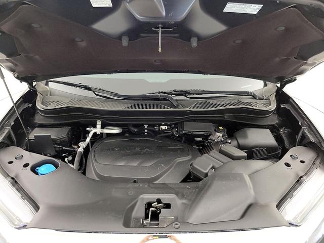 Photo of 2024 Black Honda Ridgeline