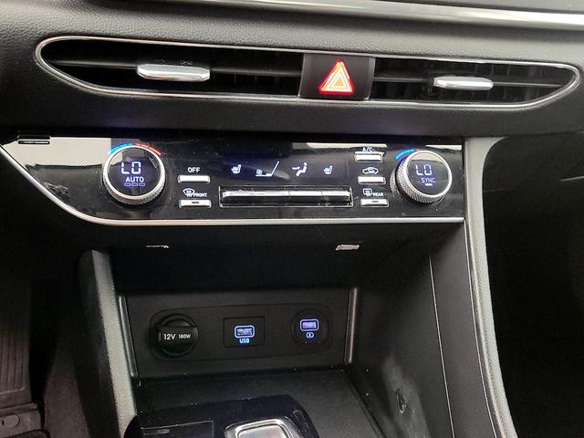 Photo of 2022 Red Hyundai SONATA