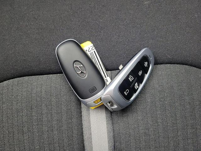 Photo of 2022 Red Hyundai SONATA