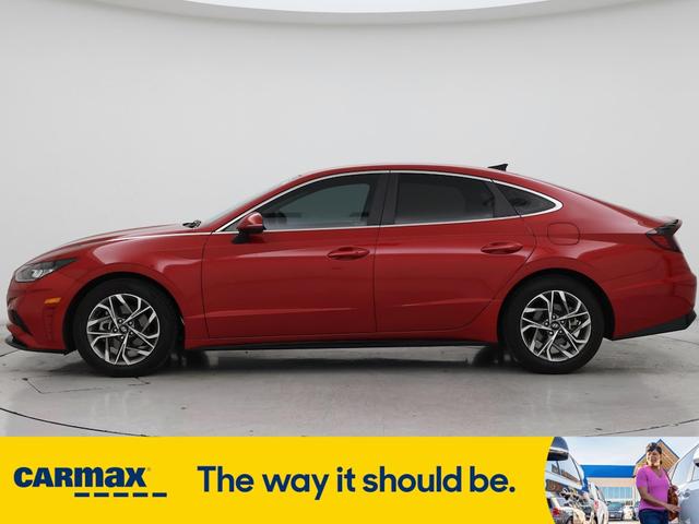 Photo of 2022 Red Hyundai SONATA