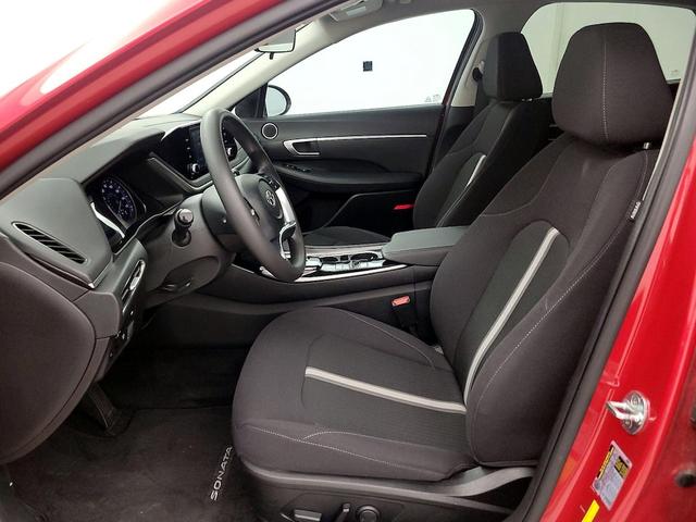 Photo of 2022 Red Hyundai SONATA