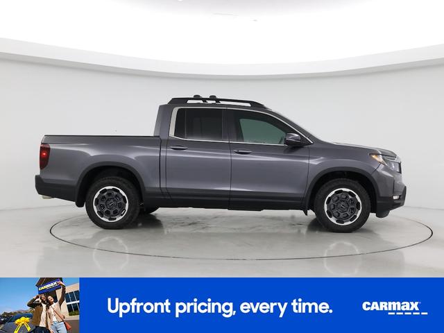 Photo of 2024 Gray Honda Ridgeline