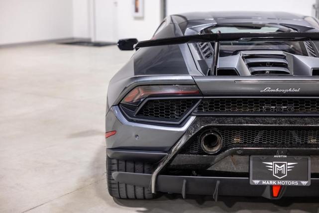Photo of 2019 Grigio Lynx Metallic Lamborghini Huracan