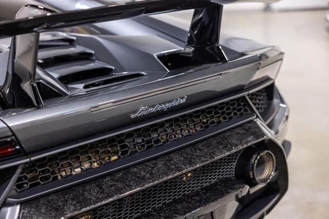 Photo of 2019 Grigio Lynx Metallic Lamborghini Huracan