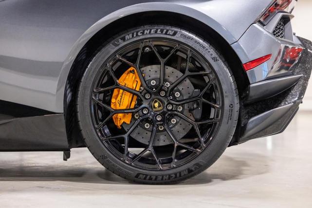 Photo of 2019 Grigio Lynx Metallic Lamborghini Huracan