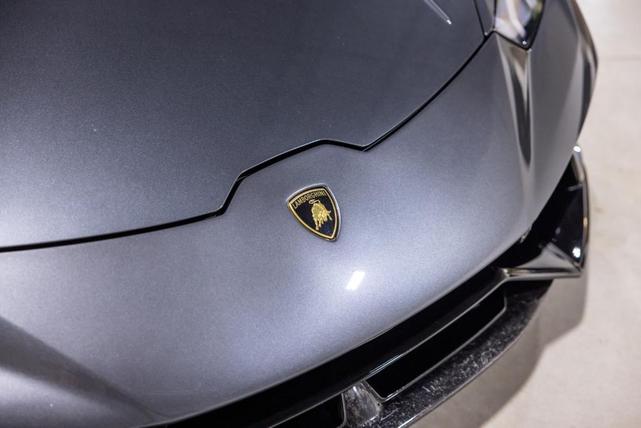 Photo of 2019 Grigio Lynx Metallic Lamborghini Huracan