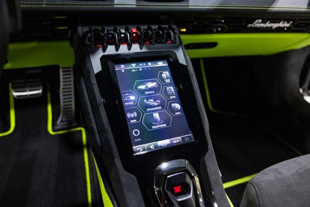 Photo of 2024 Nero Noctis Metallic Lamborghini Huracan Sterrato