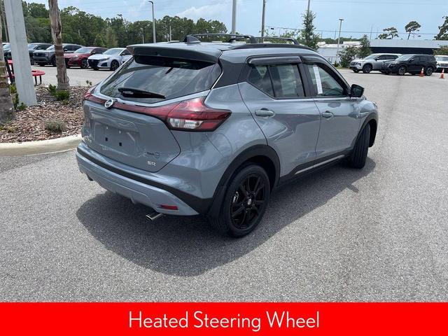 Photo of 2021 Gray Nissan Kicks