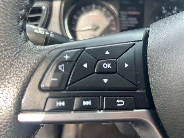 Photo of 2020 Blue Nissan Rogue