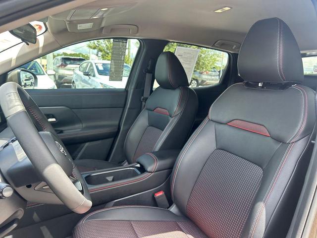Photo of 2025 Brown Nissan Kicks