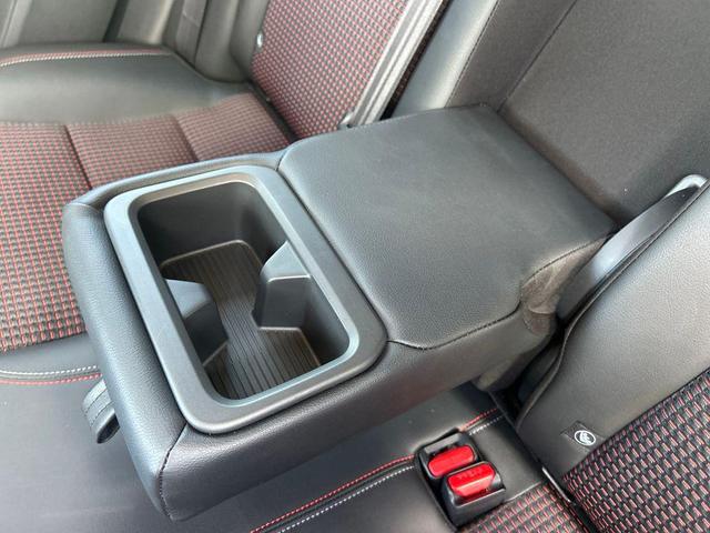 Photo of 2025 Brown Nissan Kicks