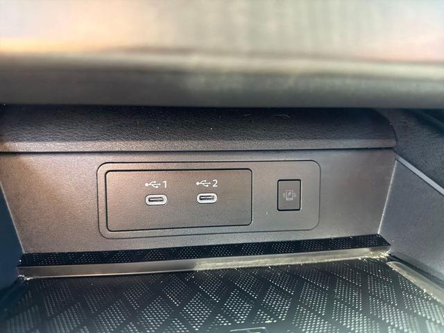 Photo of 2025 White Nissan Murano