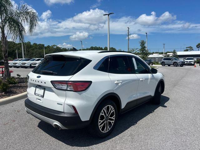 Photo of 2020 White Ford Escape