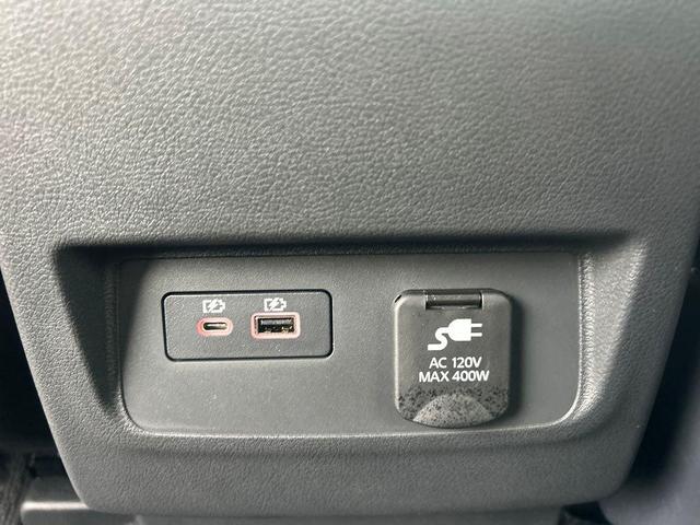 Photo of 2025 Orange Nissan Frontier