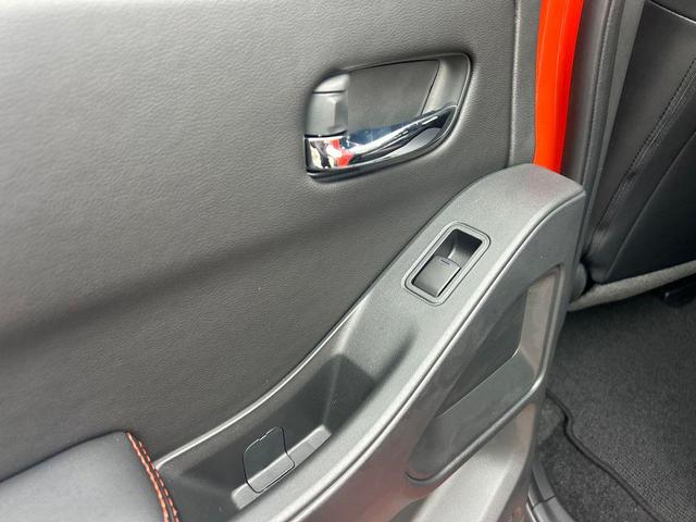 Photo of 2025 Orange Nissan Frontier