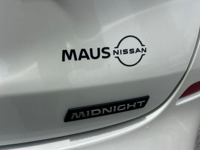 Photo of 2023 White Nissan Murano