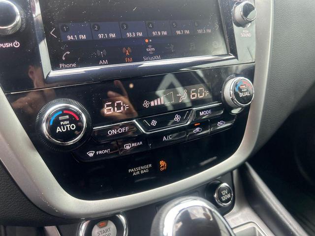Photo of 2023 White Nissan Murano