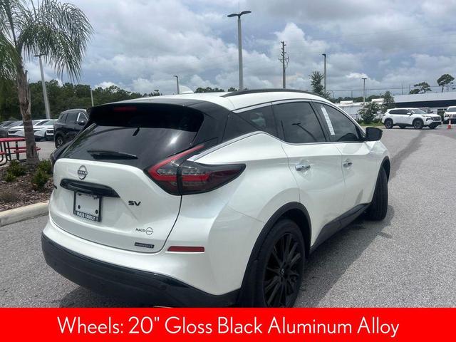 Photo of 2023 White Nissan Murano