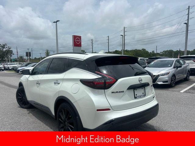 Photo of 2023 White Nissan Murano