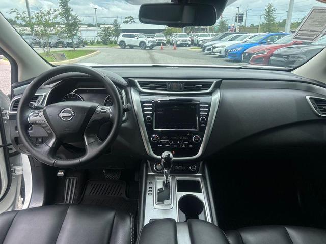 Photo of 2023 White Nissan Murano