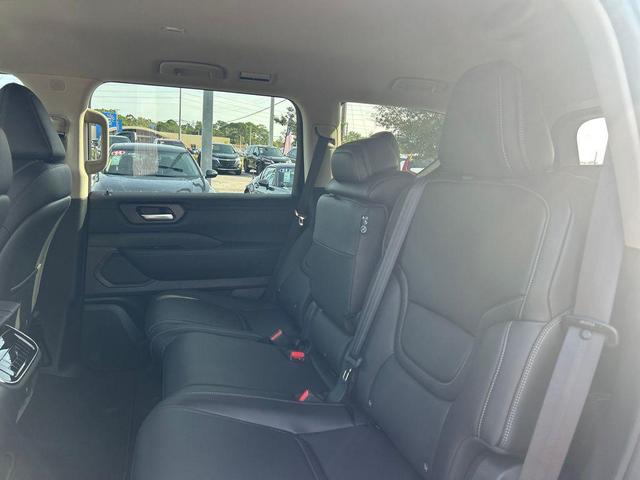 Photo of 2025 Black Nissan Armada