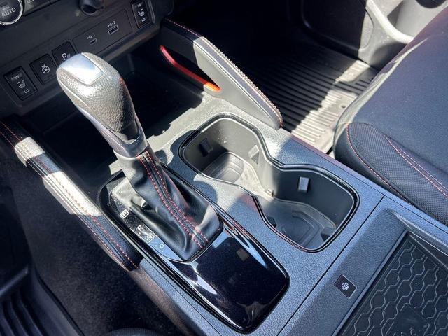 Photo of 2024 Gray Nissan Frontier