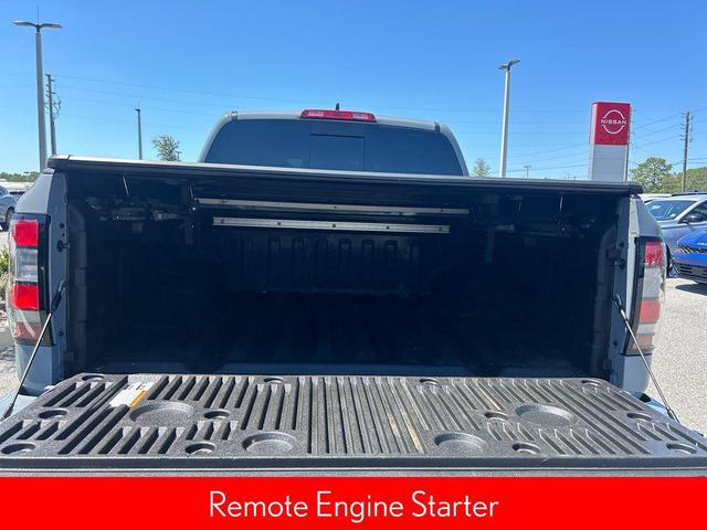 Photo of 2024 Gray Nissan Frontier