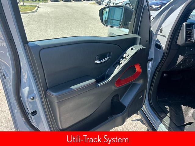 Photo of 2024 Gray Nissan Frontier