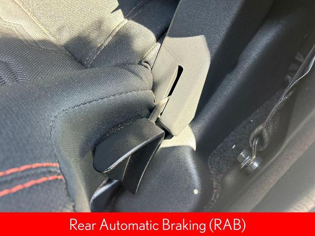 Photo of 2024 Gray Nissan Frontier