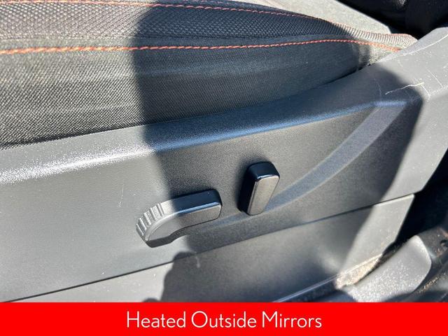 Photo of 2024 Gray Nissan Frontier