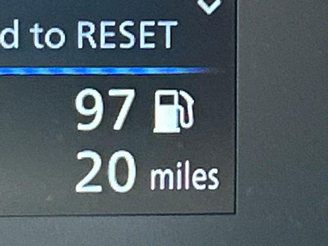 Photo of 2025 White Nissan Sentra