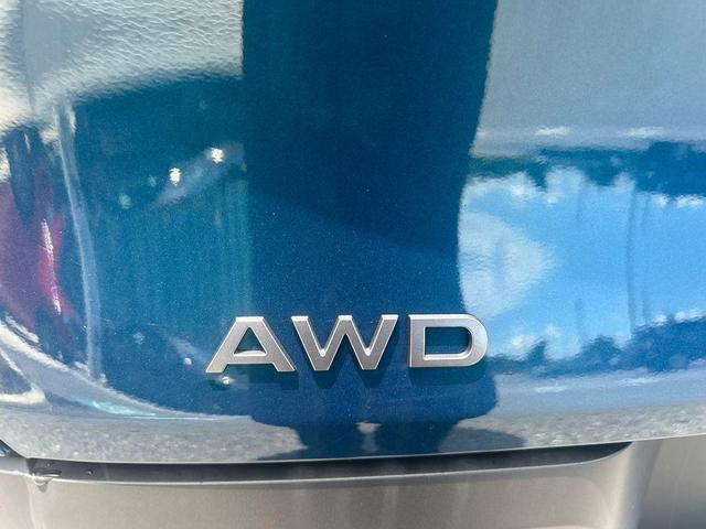 Photo of 2025 Blue Nissan Murano