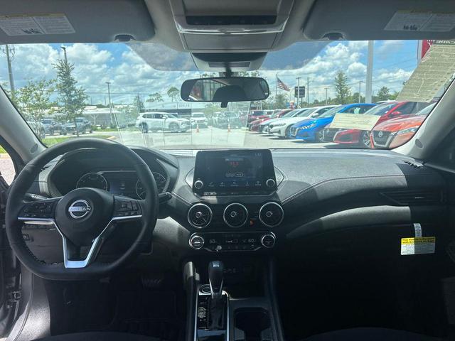 Photo of 2025 Gray Nissan Sentra