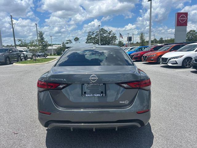 Photo of 2025 Gray Nissan Sentra