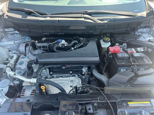 Photo of 2020 Silver Nissan Rogue