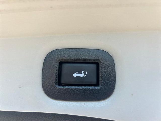 Photo of 2020 Silver Nissan Rogue