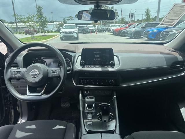 Photo of 2023 Black Nissan Rogue