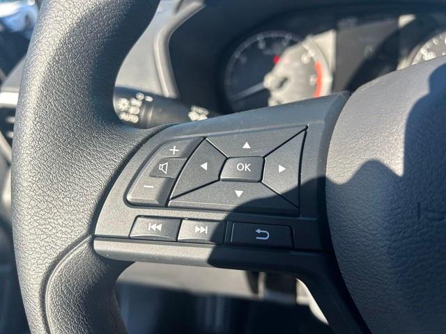 Photo of 2025 Black Nissan Altima