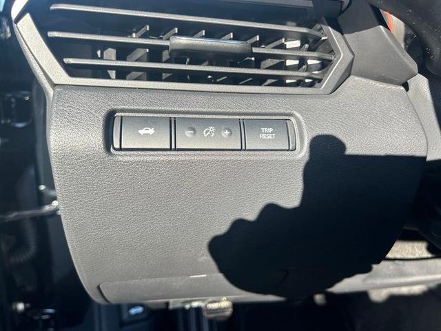 Photo of 2025 Black Nissan Altima