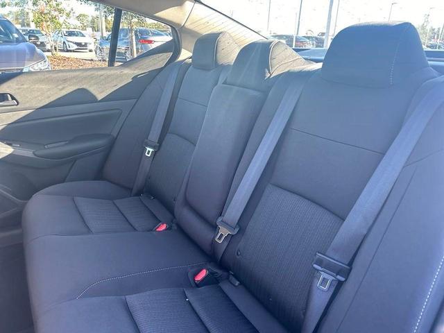 Photo of 2025 Black Nissan Altima