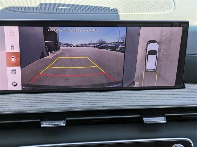 Photo of 2025 Vik Black Genesis GV80