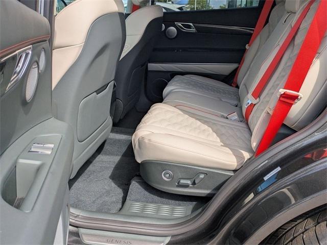 Photo of 2025 Makalu Gray Genesis GV80 Coupe