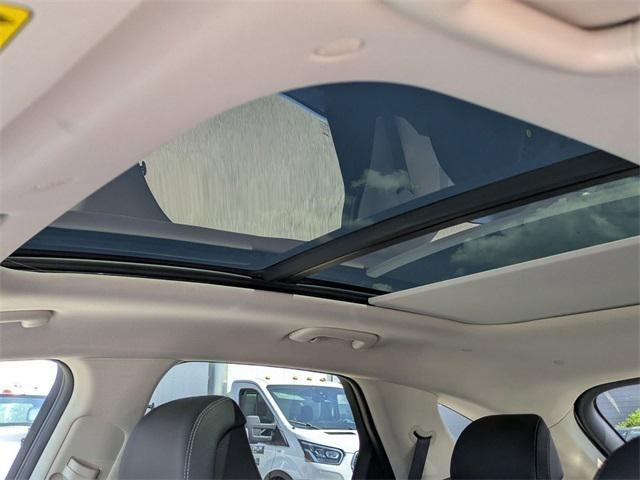 Photo of 2026 Alta White Genesis GV70