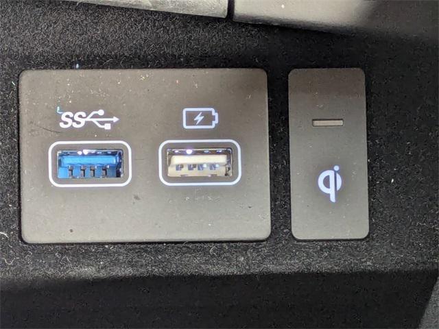 Photo of 2025 Savile Silver Genesis GV70