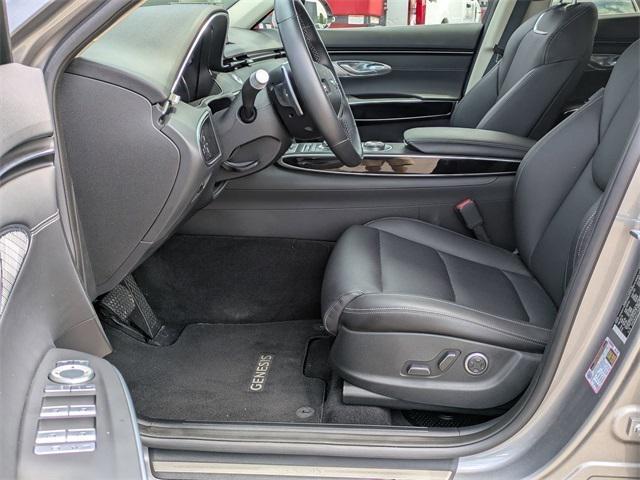 Photo of 2025 Savile Silver Genesis GV70