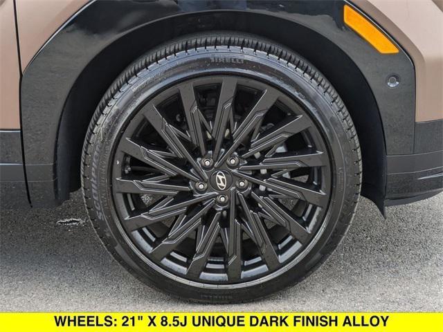 Photo of 2024 Earthy Brass Matte Hyundai SANTA FE