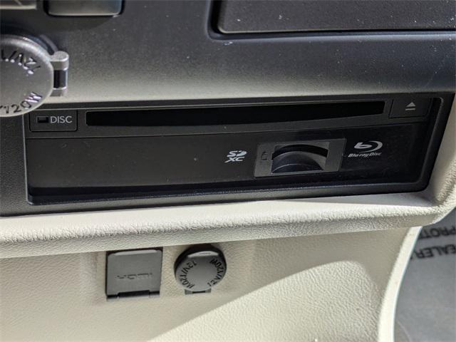 Photo of 2020 Salsa Red Pearl Toyota Sienna