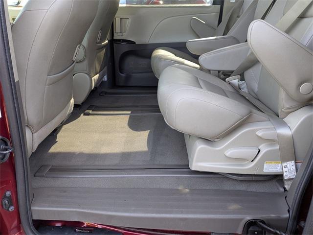 Photo of 2020 Salsa Red Pearl Toyota Sienna
